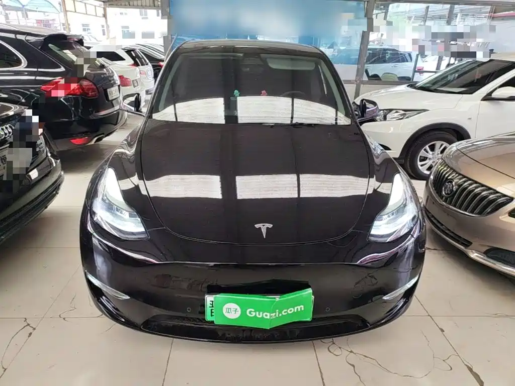 Tesla Model Y — фото 2
