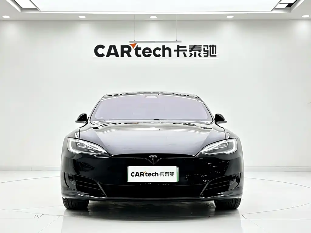 Tesla Model S — фото 2