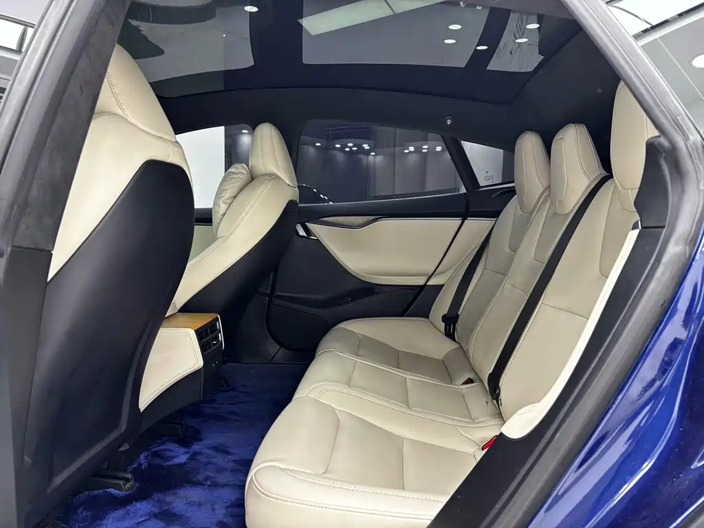 Tesla Model S — фото 13