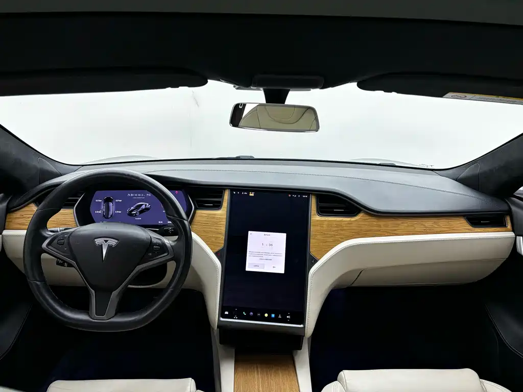 Tesla Model S — фото 14