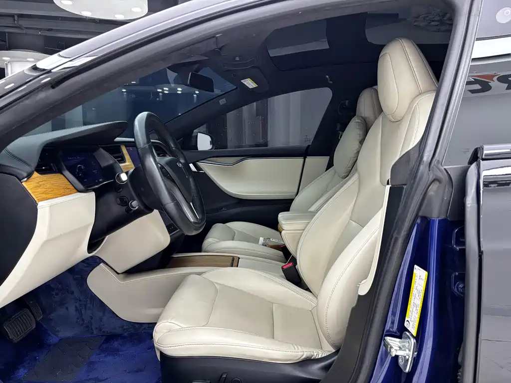 Tesla Model S — фото 8
