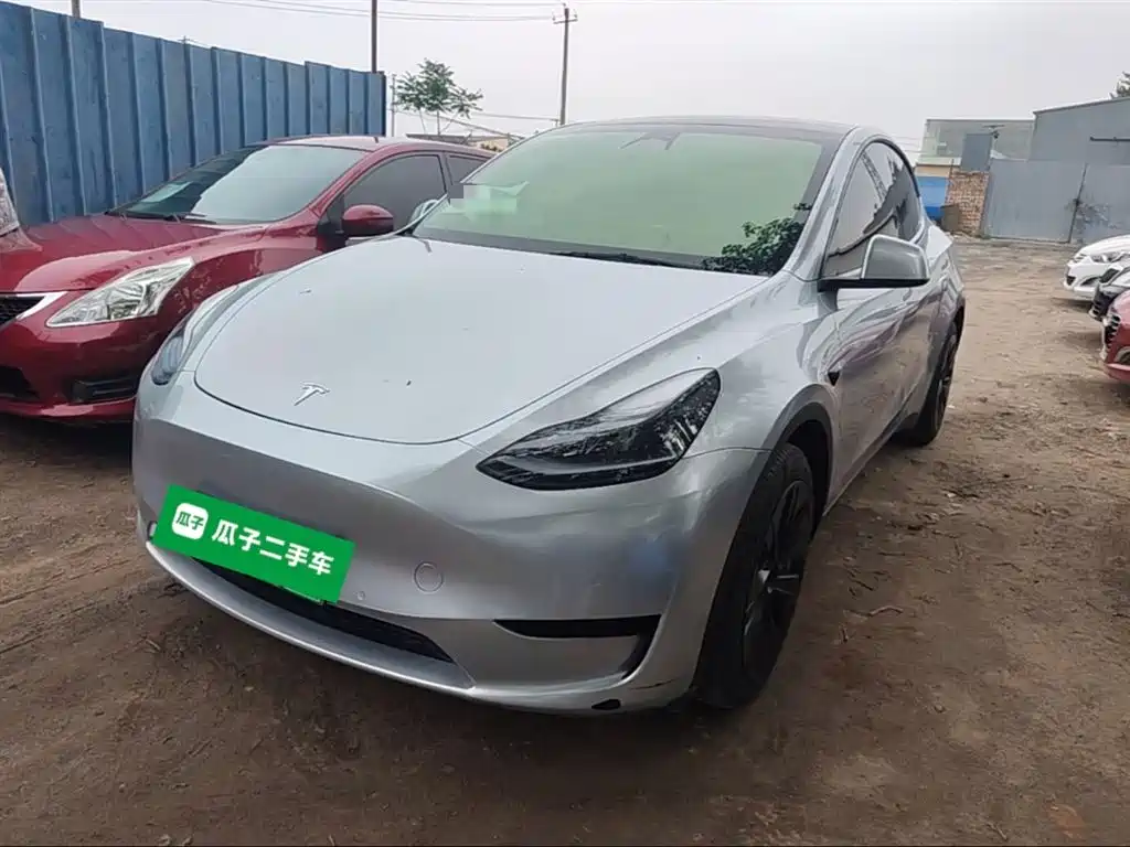 Tesla Model Y — фото 2