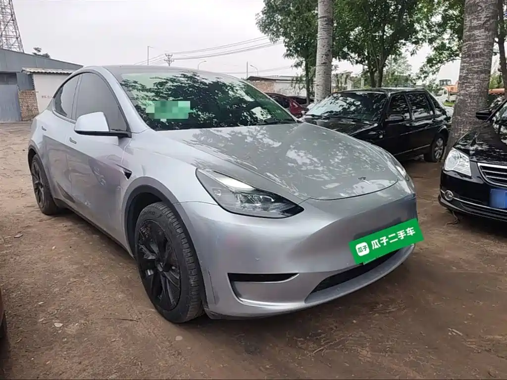 Tesla Model Y — фото 4