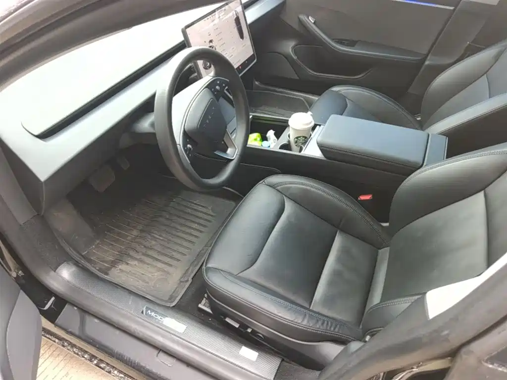 Tesla Model 3 — фото 15