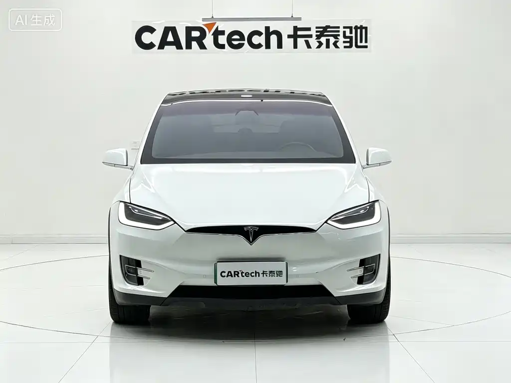 Tesla Model X — фото 2