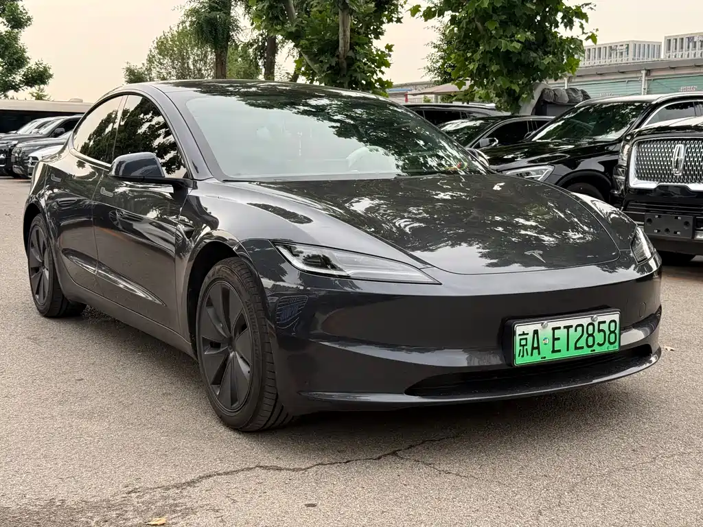 Tesla Model 3 — фото 3