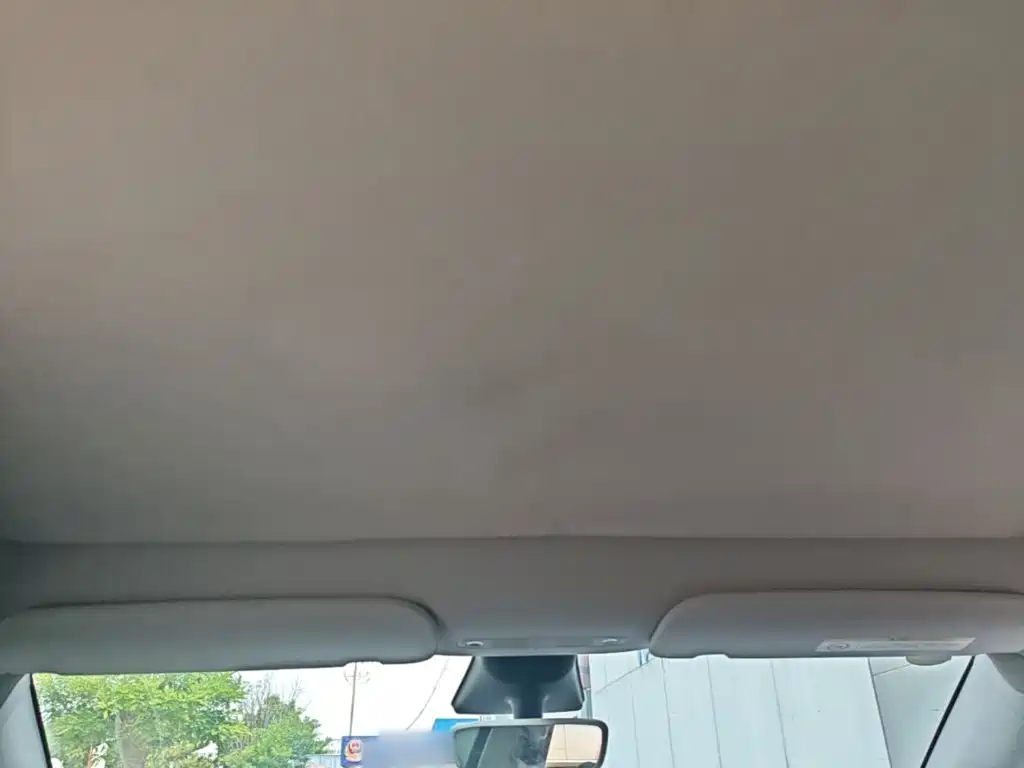Tesla Model Y — фото 18