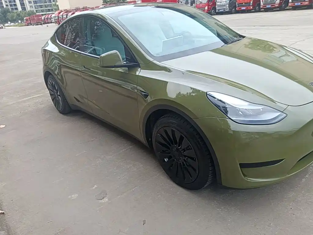 Tesla Model Y — фото 4