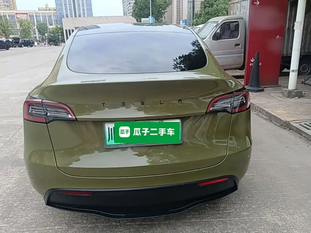 Tesla Model Y — фото 6