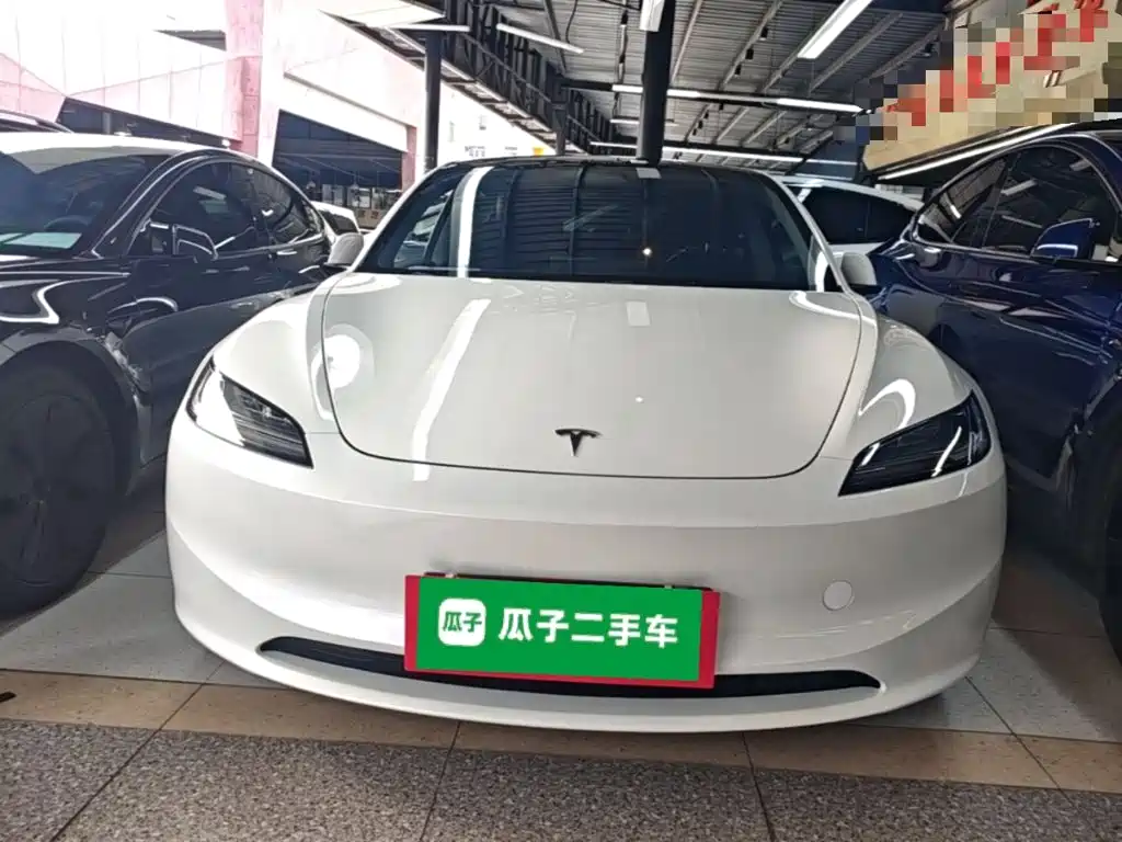 Tesla Model 3 — фото 3