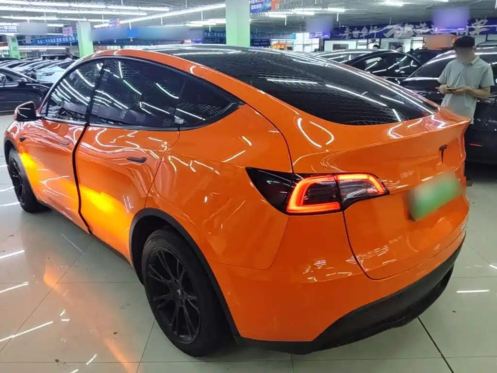 Tesla Model Y — фото 5