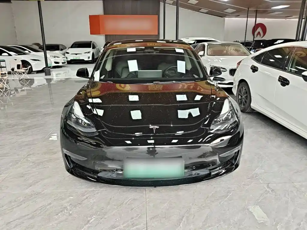 Tesla Model 3 — фото 3