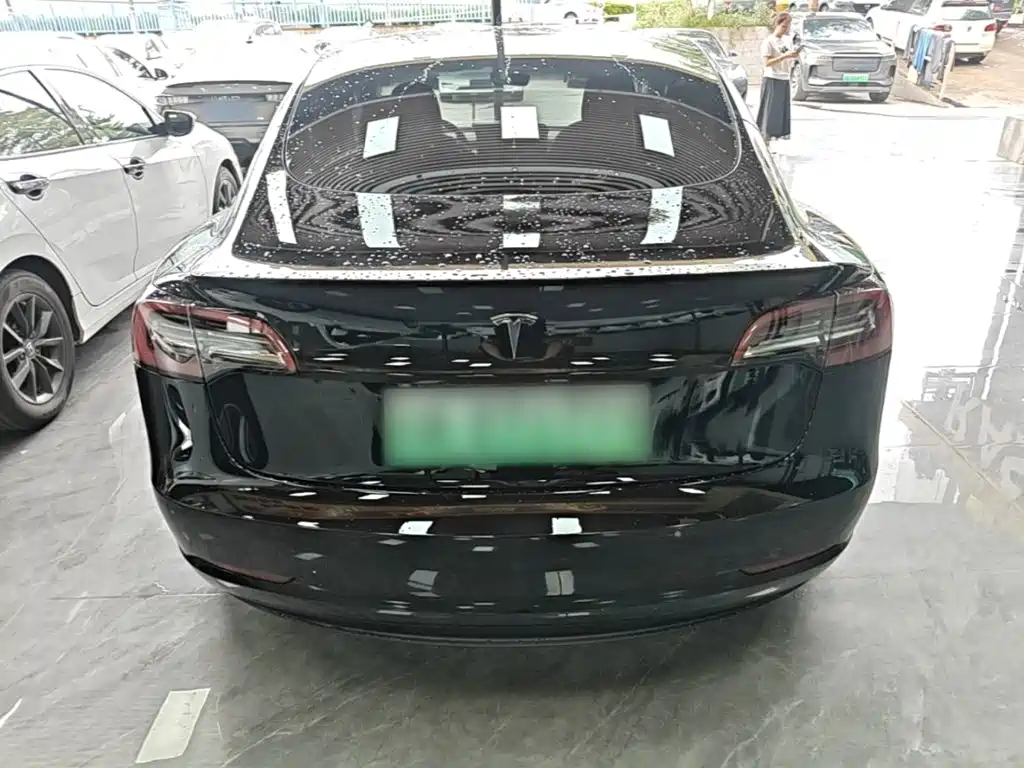 Tesla Model 3 — фото 6