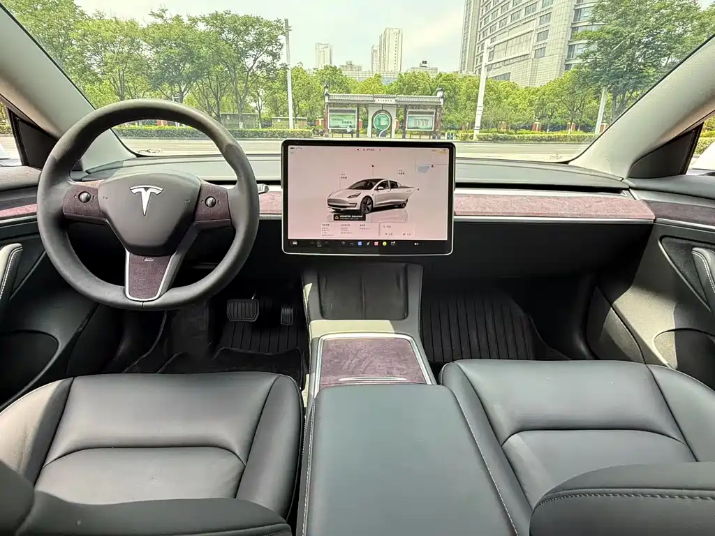 Tesla Model 3 — фото 5