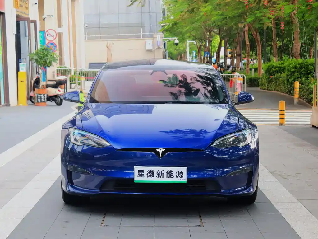 Tesla Model S — фото 2
