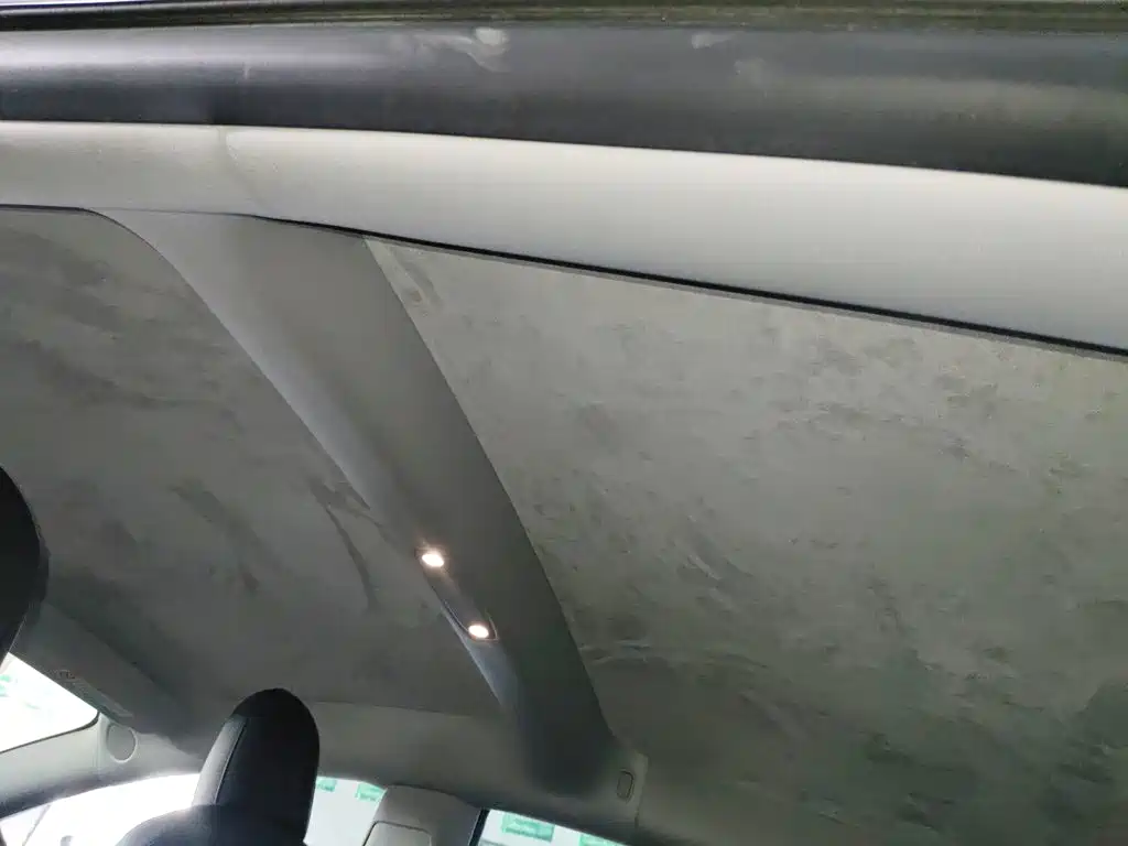 Tesla Model 3 — фото 14
