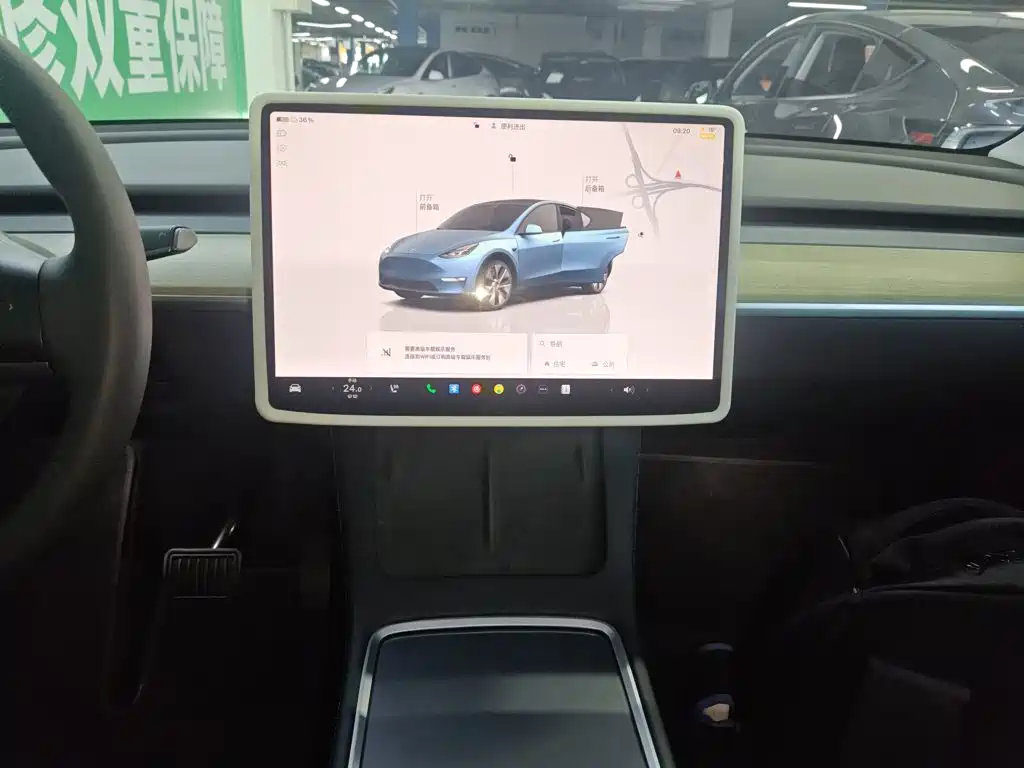 Tesla Model Y — фото 9