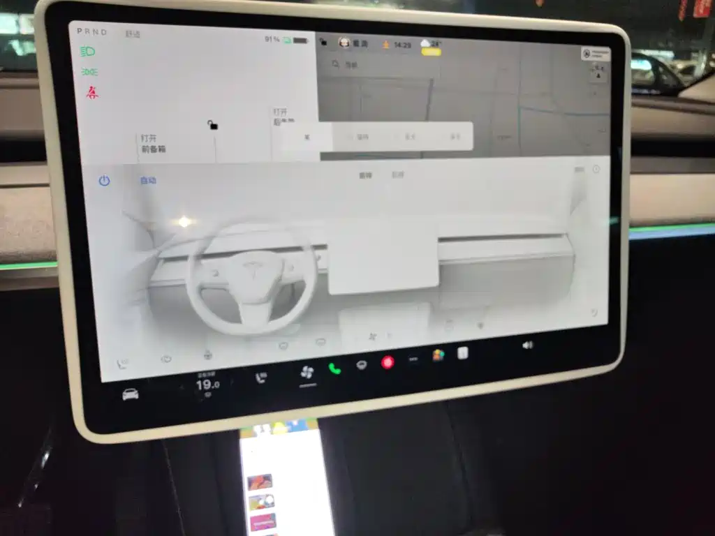 Tesla Model Y — фото 13