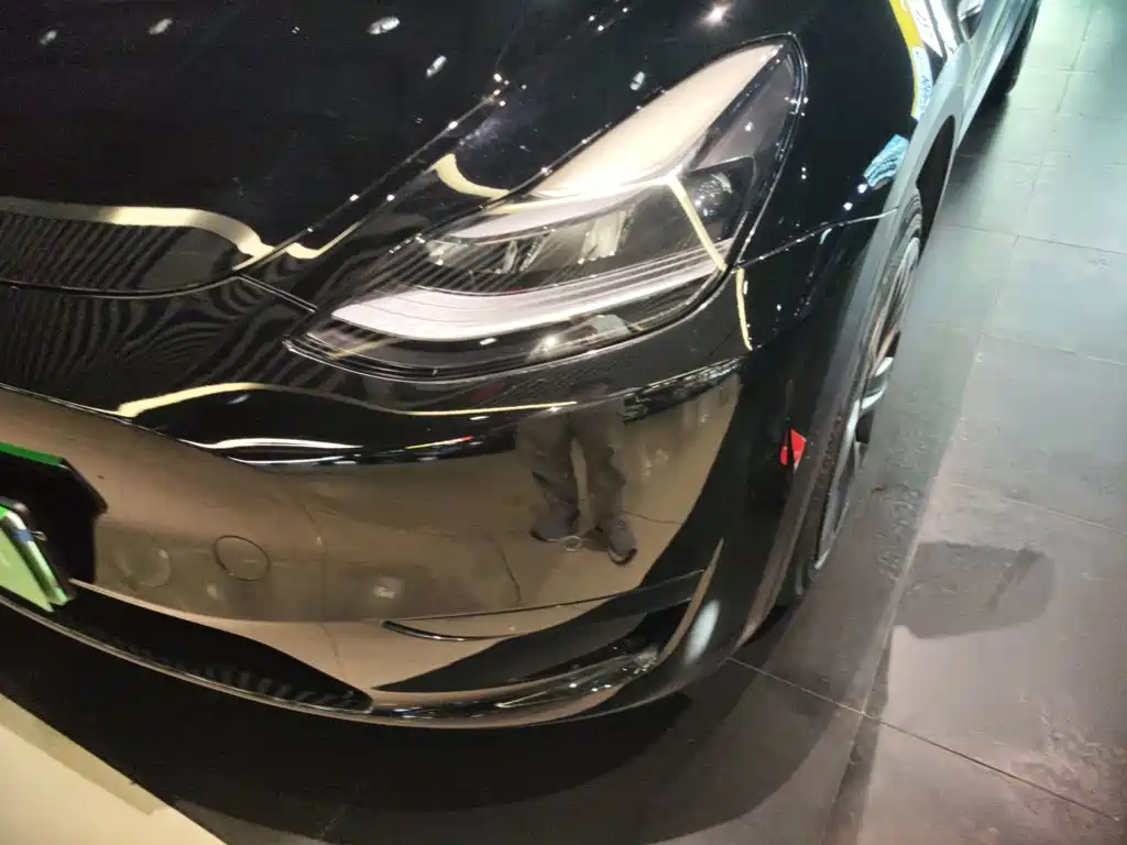 Tesla Model Y — фото 24