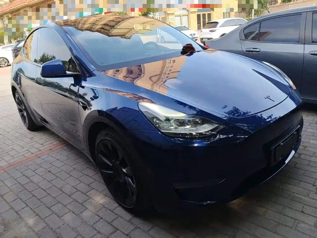 Tesla Model Y — фото 4