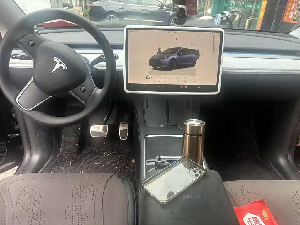 Tesla Model Y — фото 7