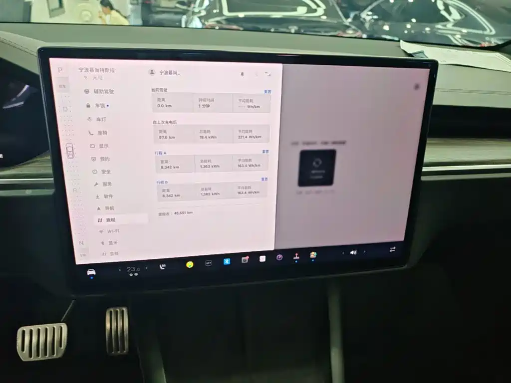 Tesla Model X — фото 13