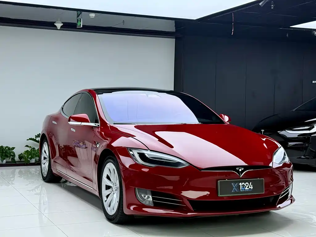 Tesla Model S — фото 3