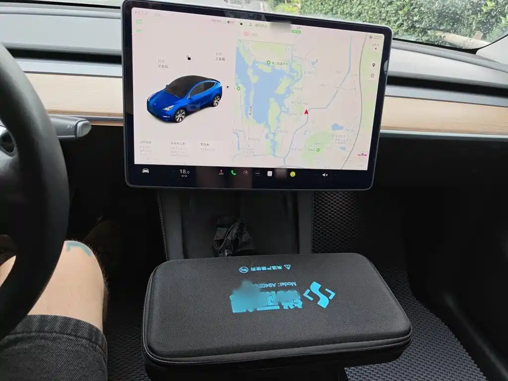 Tesla Model Y — фото 6