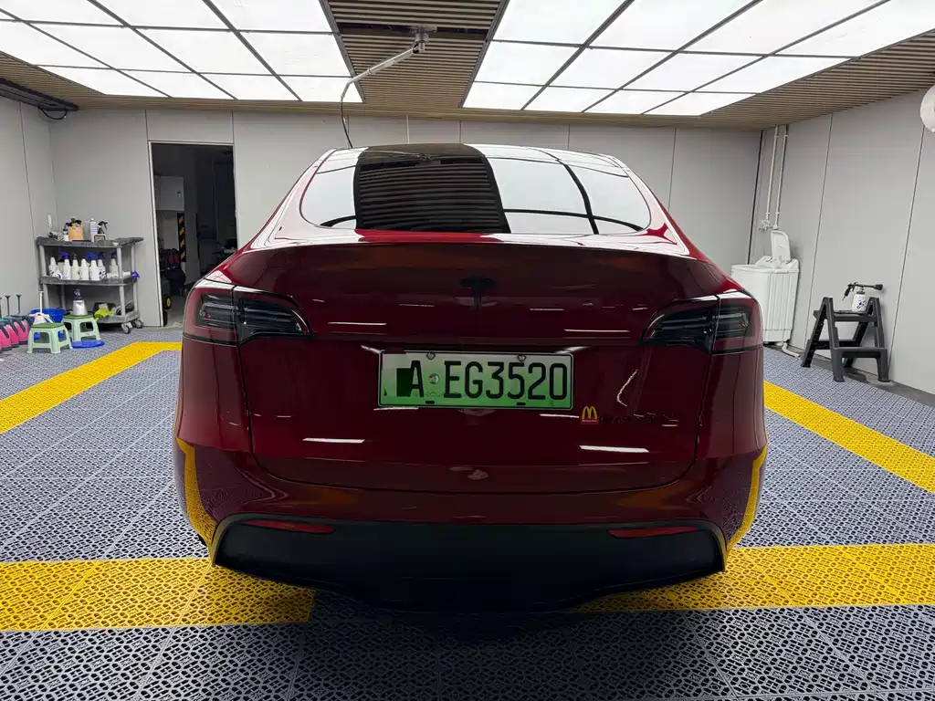 Tesla Model Y — фото 5