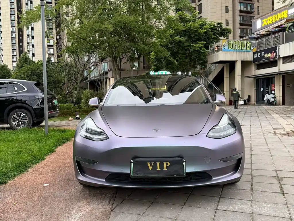 Tesla Model 3 — фото 2