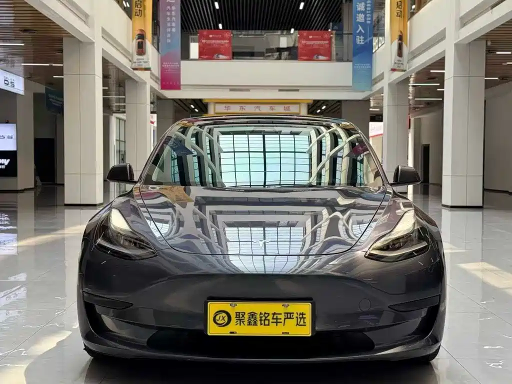 Tesla Model 3 — фото 3
