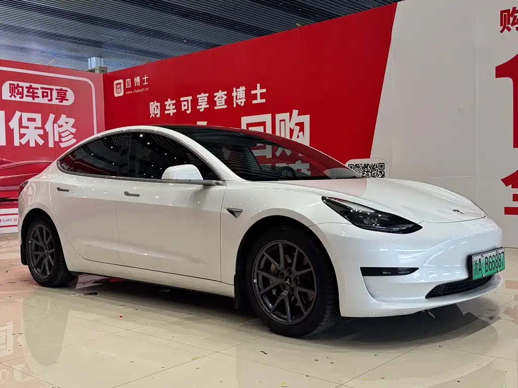 Tesla Model 3 — фото 3