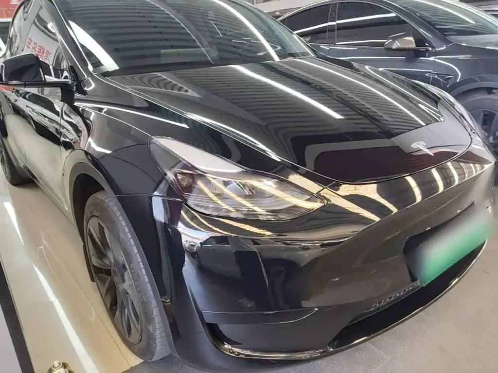 Tesla Model Y — фото 4