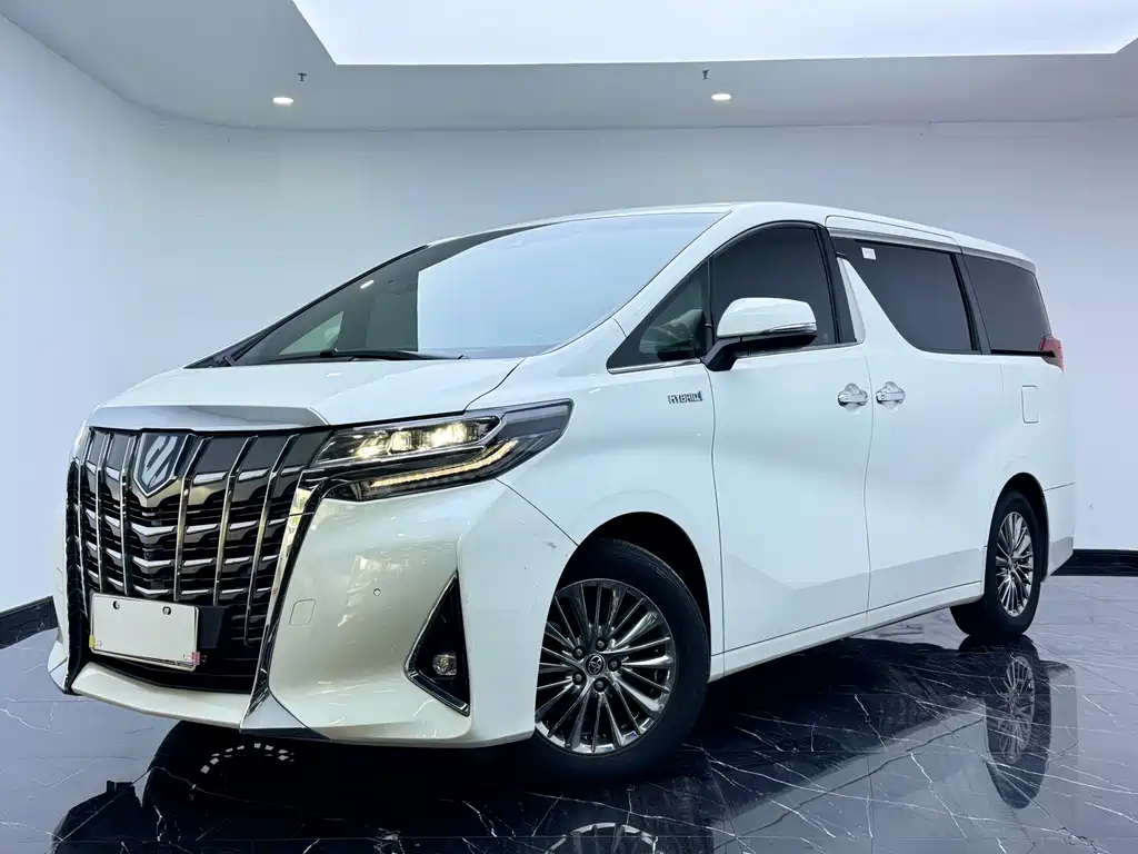 Toyota Alphard — фото 26