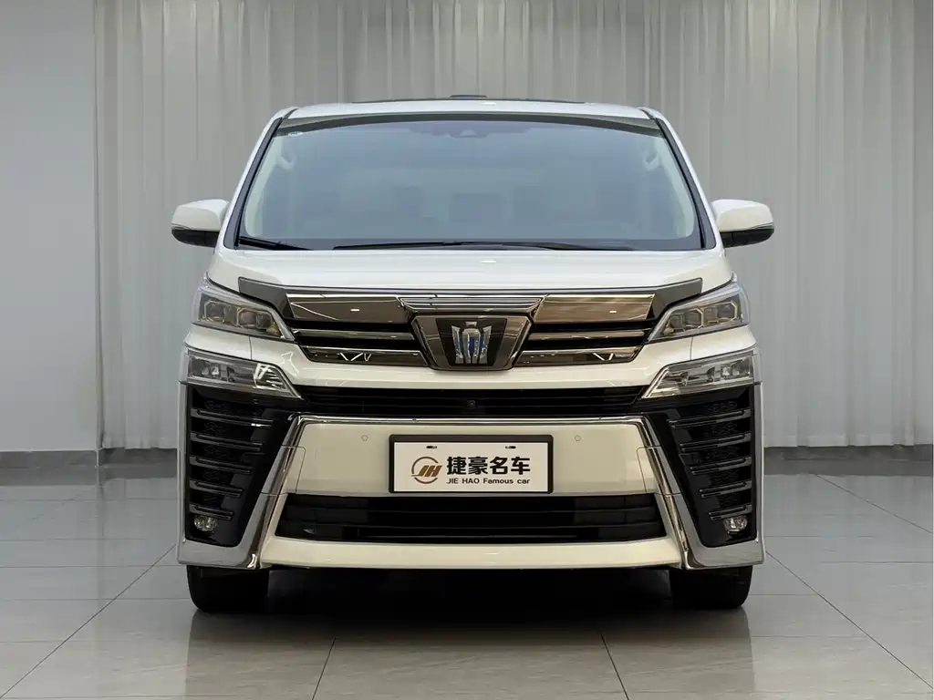 Toyota Vellfire — фото 2