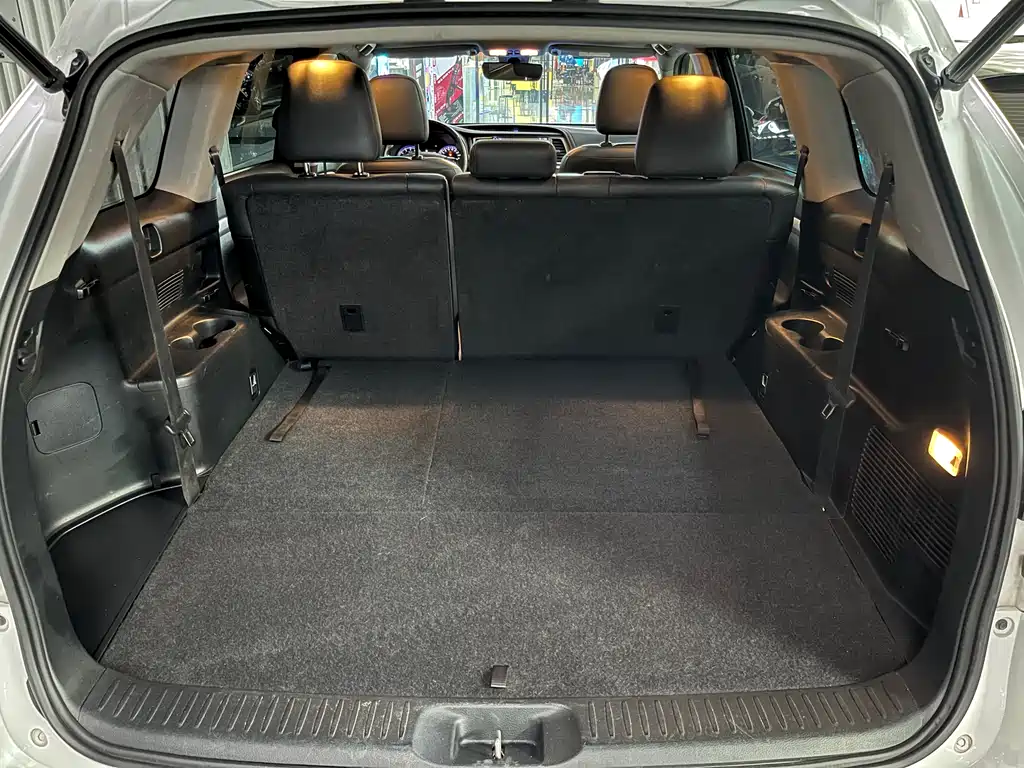 Toyota Highlander — фото 19
