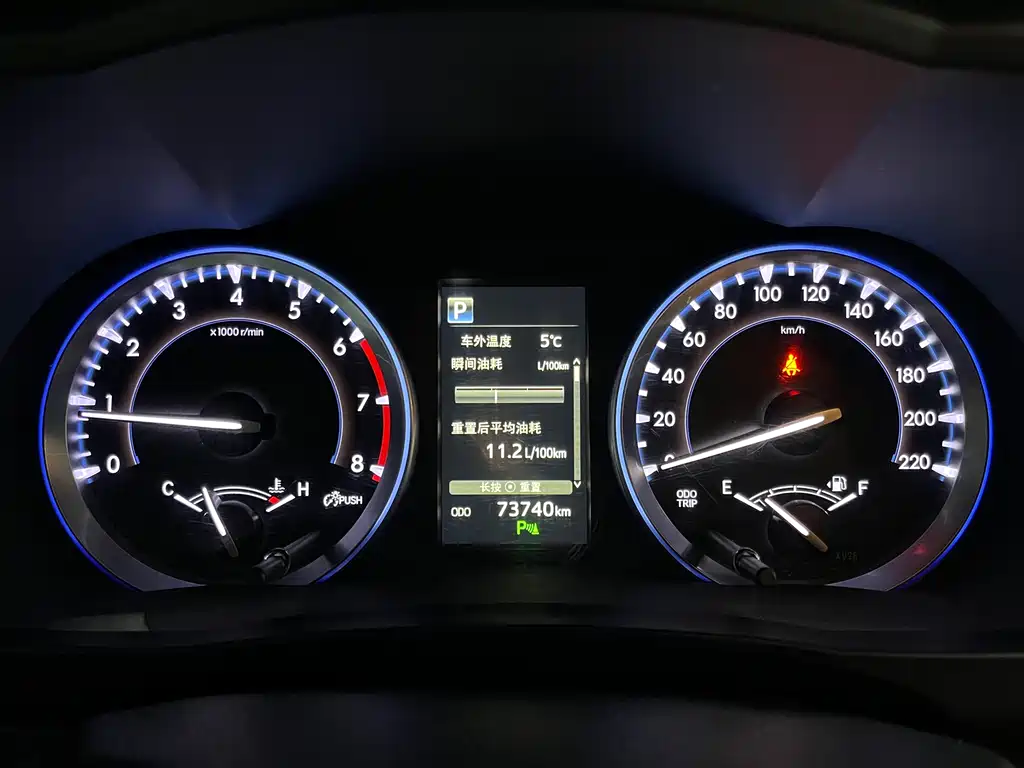 Toyota Highlander — фото 23