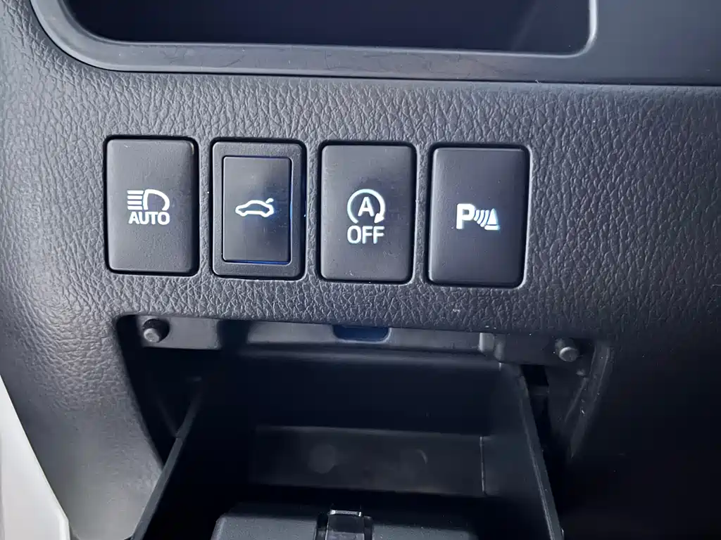Toyota Highlander — фото 26