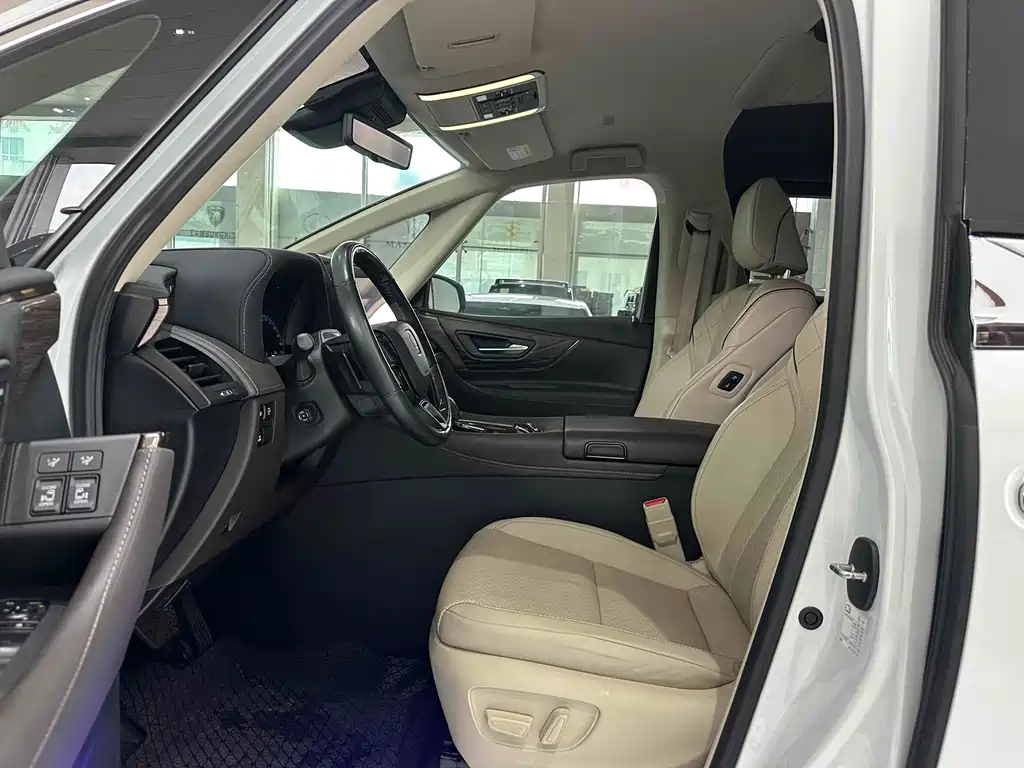 Toyota Vellfire — фото 6