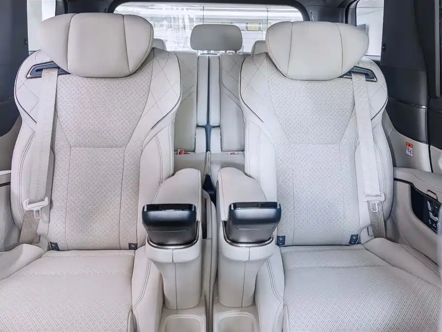 Toyota Vellfire — фото 15