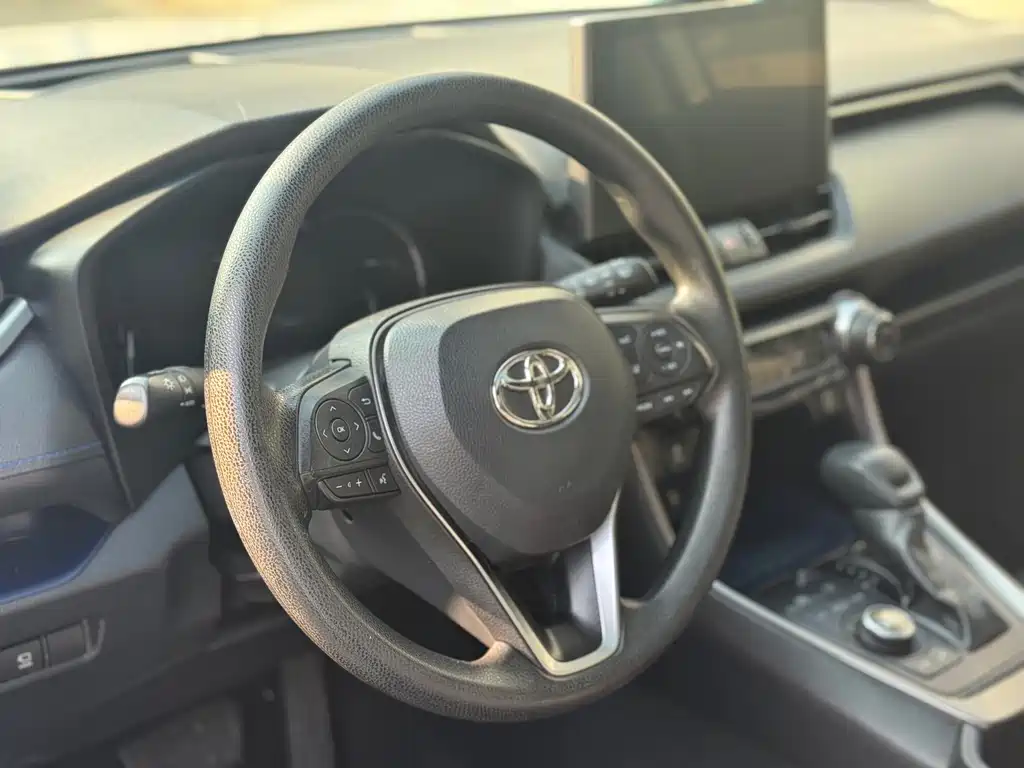 Toyota Wildlander — фото 13