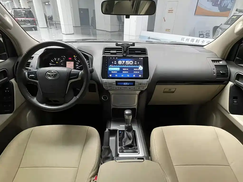 Toyota Prado (Import) — фото 7