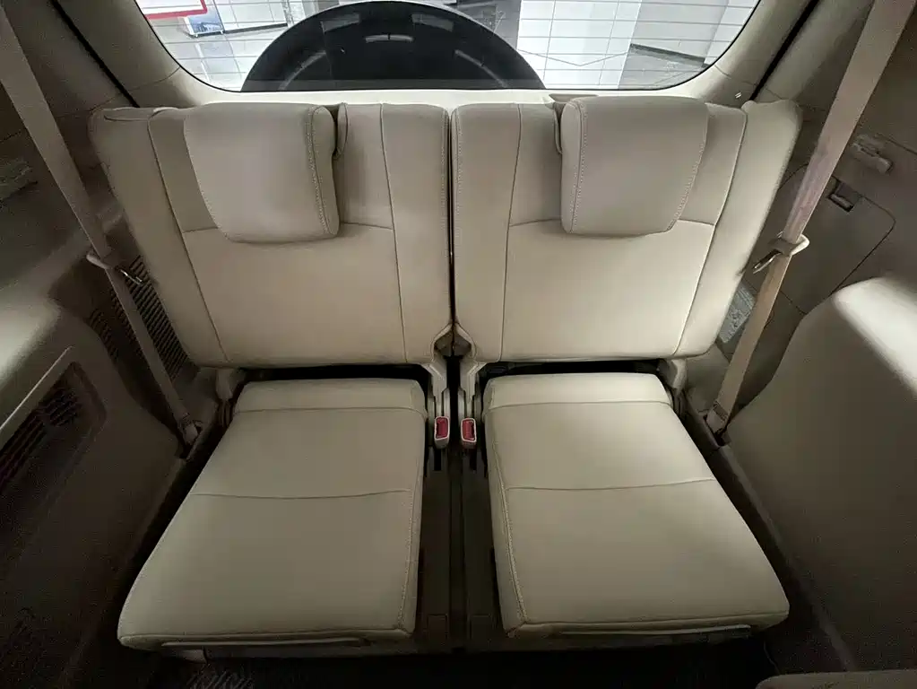 Toyota Prado (Import) — фото 9