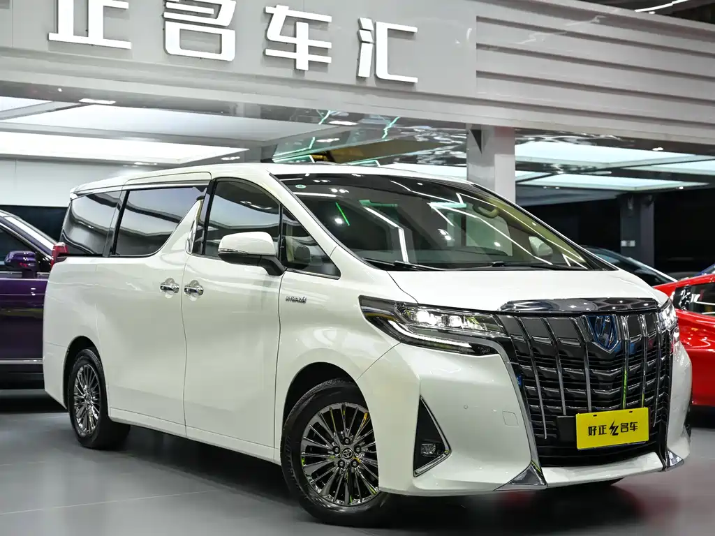 Toyota Alphard — фото 4