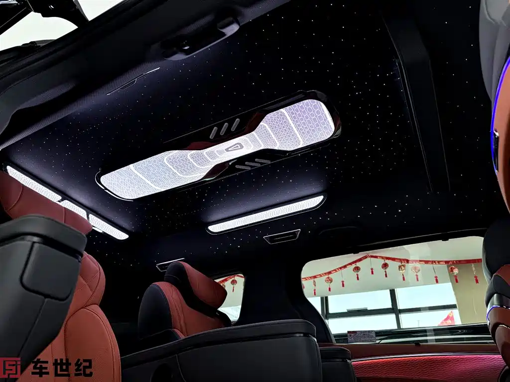 Toyota Granvia — фото 7