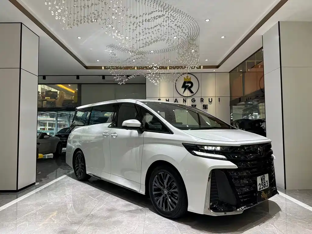 Toyota Vellfire — фото 3