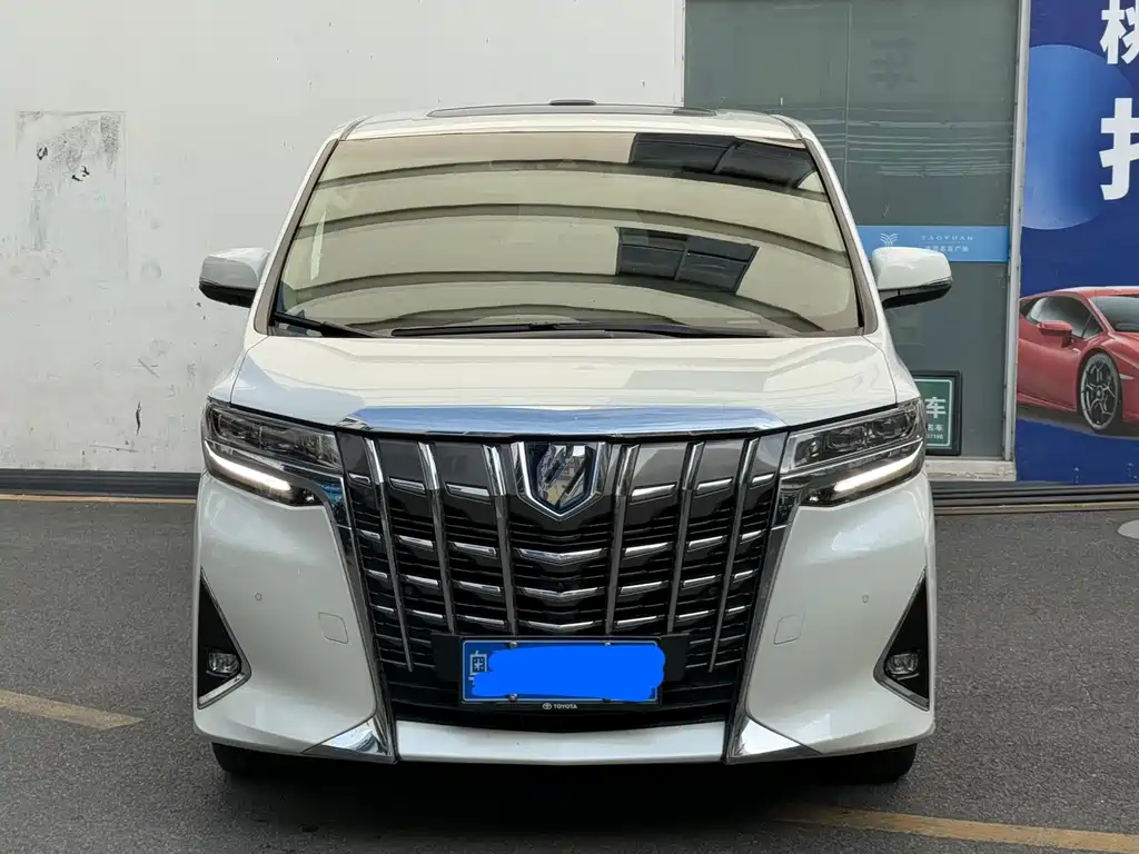 Toyota Alphard — фото 47