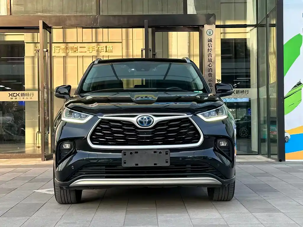 Toyota Highlander — фото 5