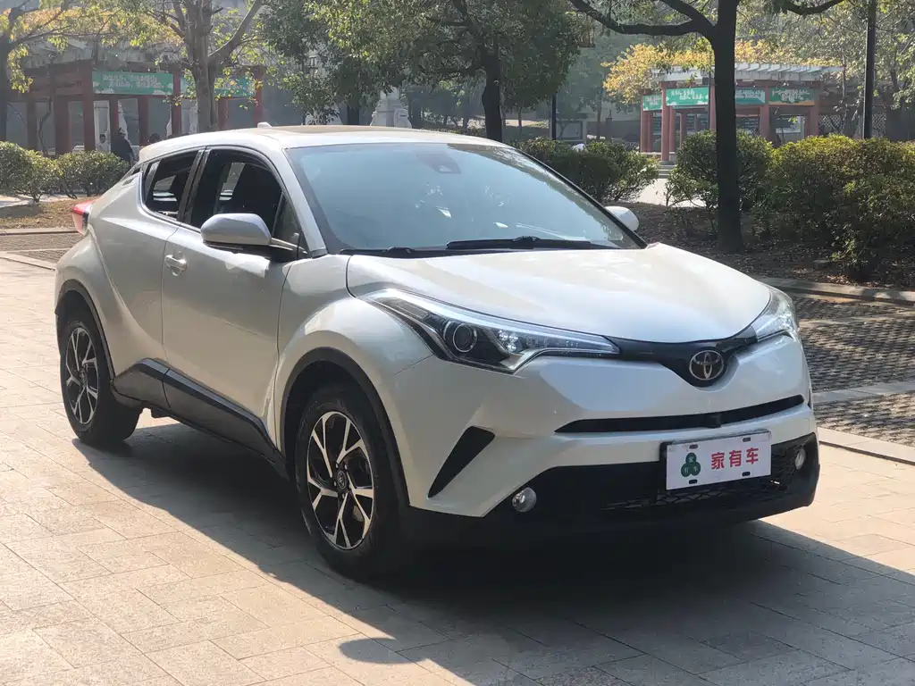 Toyota C-HR — фото 3