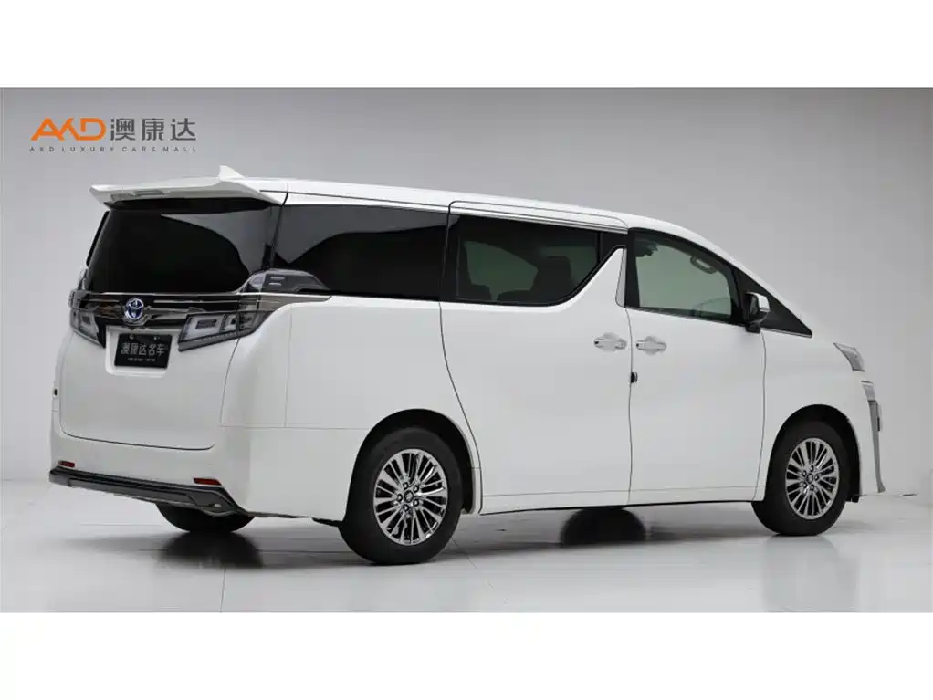 Toyota Vellfire — фото 3